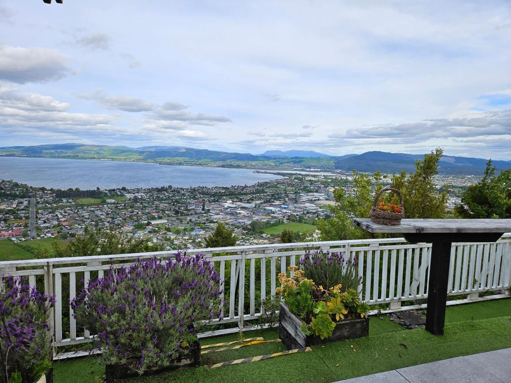 Aorangi Mountain Lodge Rotorua Luaran gambar